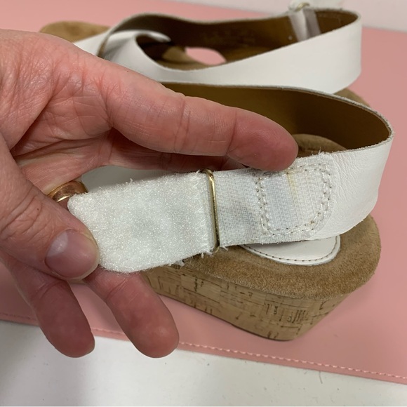 CLARKS White Leather Wedge Sandals Caslynn Shae Platform Summer Spring - Picture 9 of 11